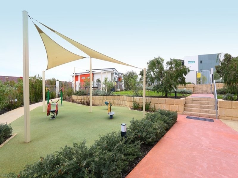 15/30 Malata Crescent, Success WA 6164
