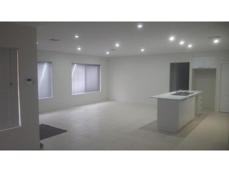 47 Echidna Street, Banksia Grove WA 6031