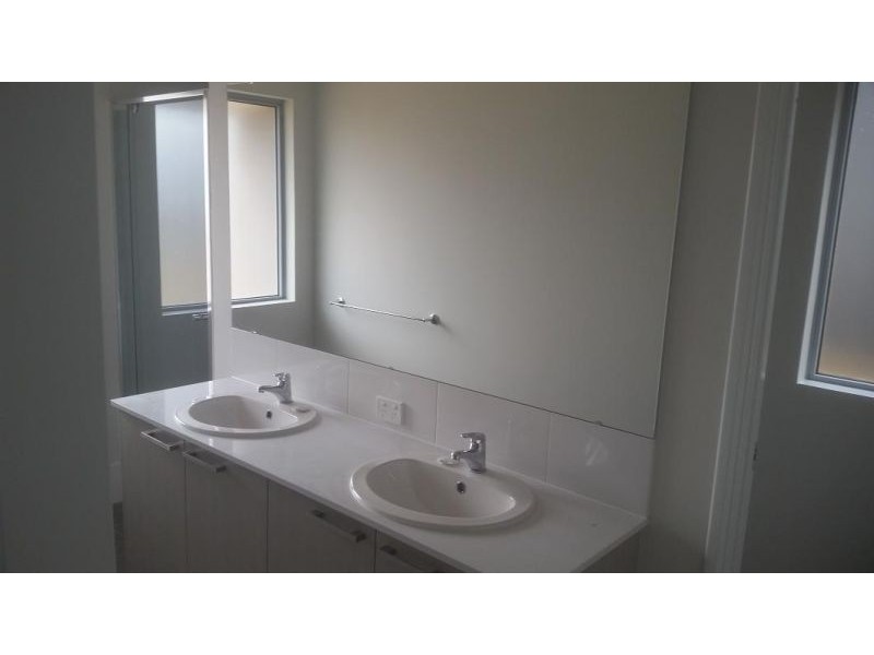 47 Echidna Street, Banksia Grove WA 6031