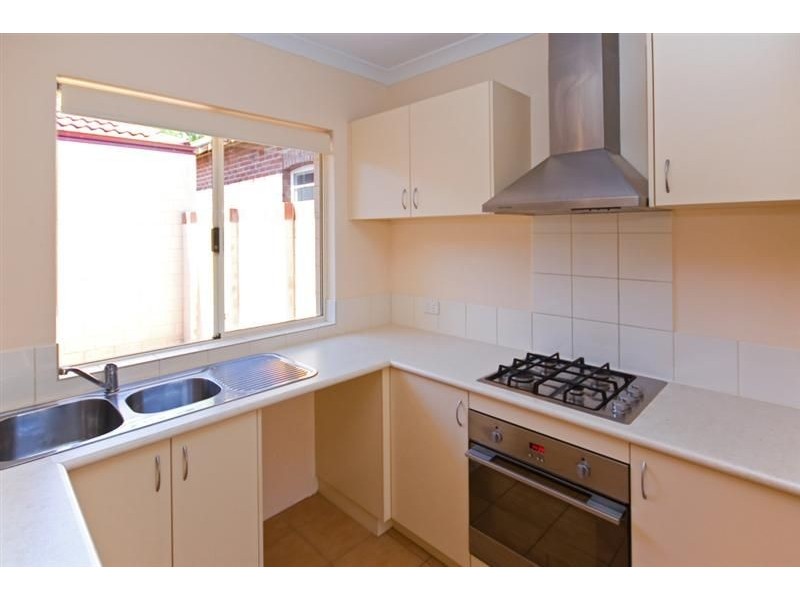 2/39 Windsor Street, Perth WA 6000