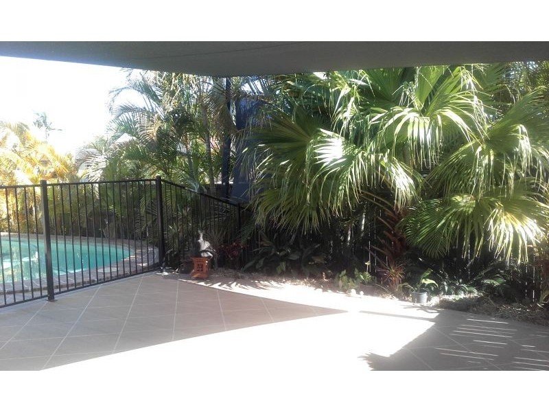 2 Applegum Place, Molendinar QLD 4214