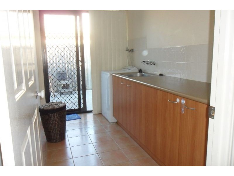 2 Applegum Place, Molendinar QLD 4214