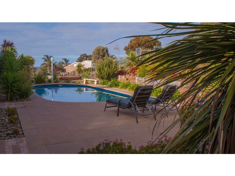 3 Whelan Court, Darley VIC 3340