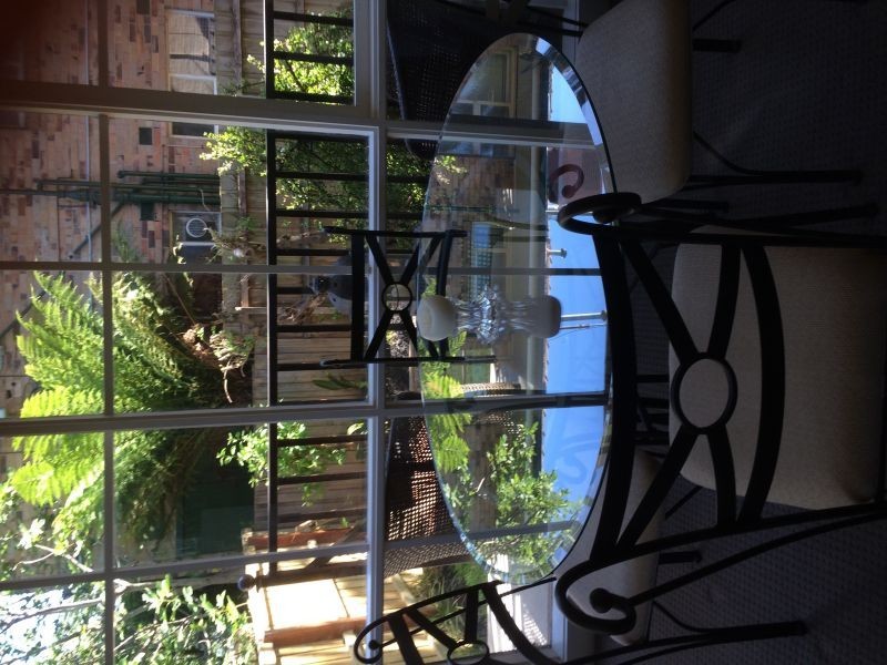 1/10 Parkside St, Elsternwick VIC 3185