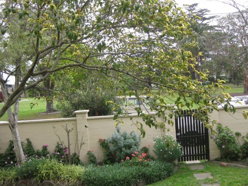 1/10 Parkside St, Elsternwick VIC 3185