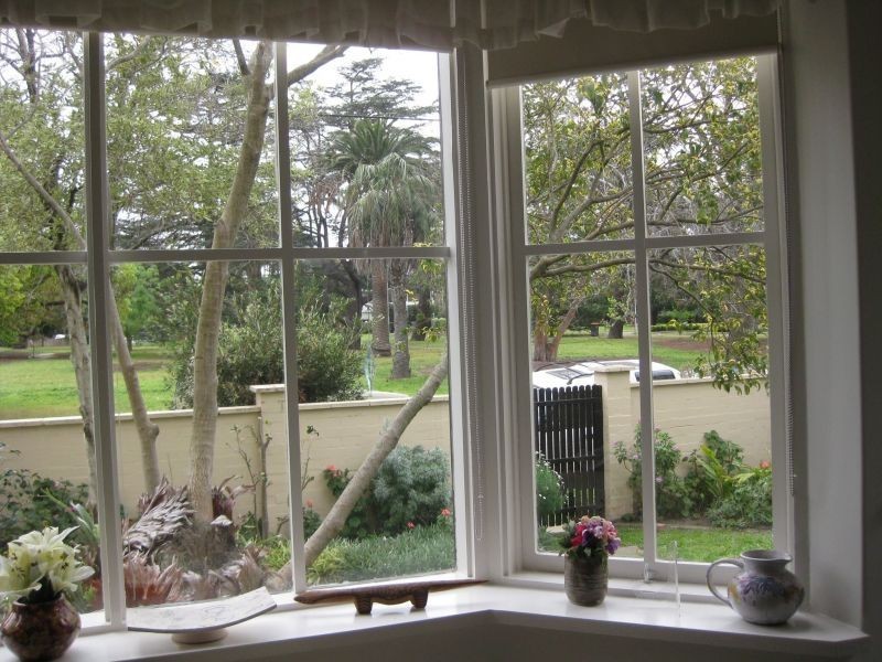 1/10 Parkside St, Elsternwick VIC 3185