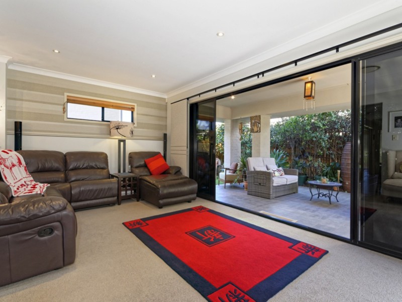 2 Burgan Place, North Lakes QLD 4509