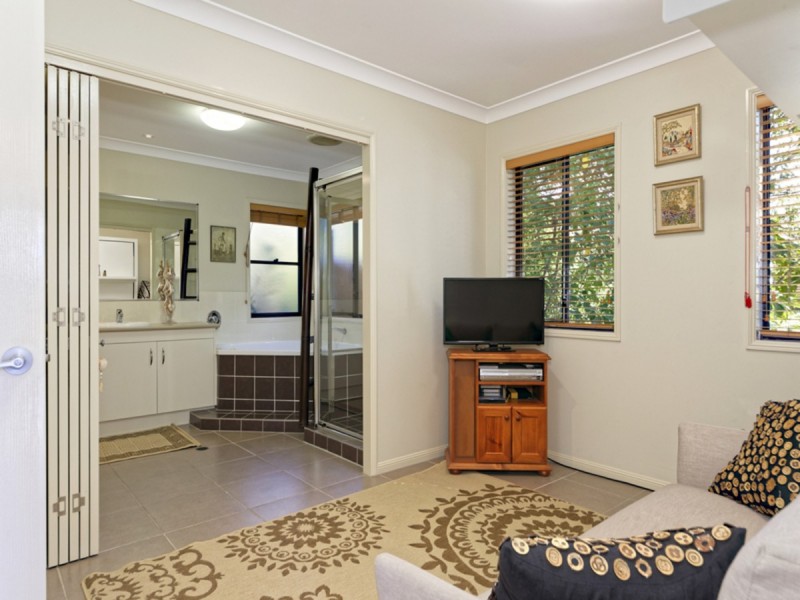 2 Burgan Place, North Lakes QLD 4509