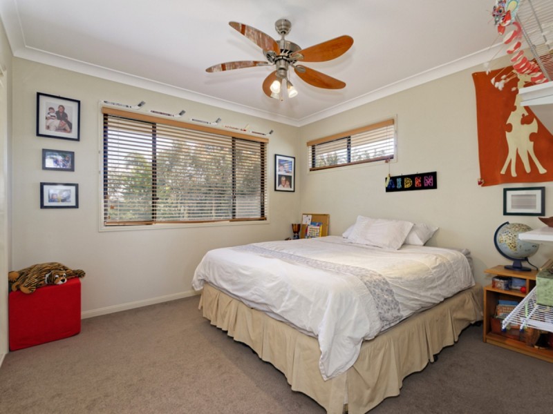 2 Burgan Place, North Lakes QLD 4509