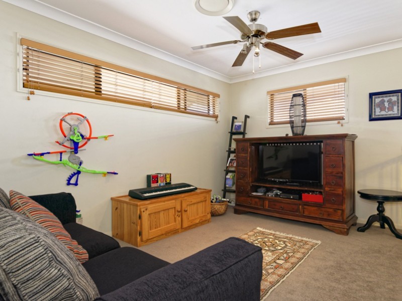 2 Burgan Place, North Lakes QLD 4509