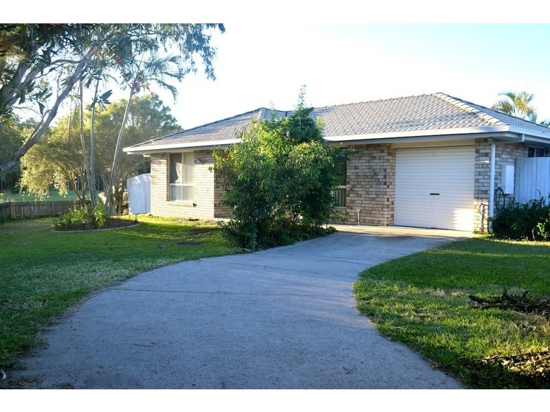 42 Mackeral Street, Sandstone Point QLD 4511