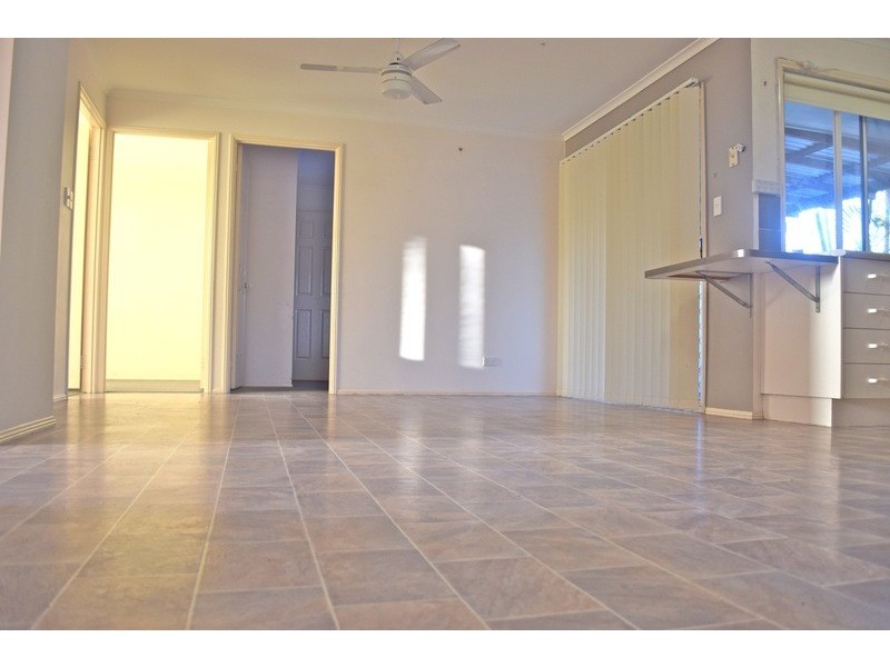 42 Mackeral Street, Sandstone Point QLD 4511