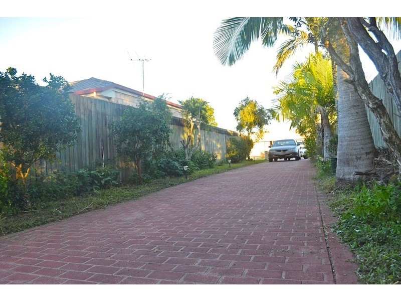 42 Mackeral Street, Sandstone Point QLD 4511