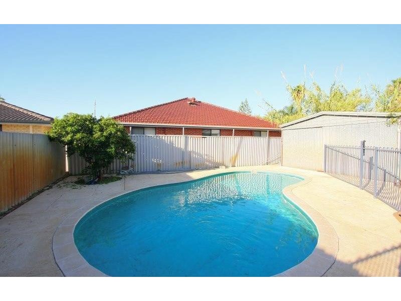 296 Railway Parade, East Cannington WA 6107