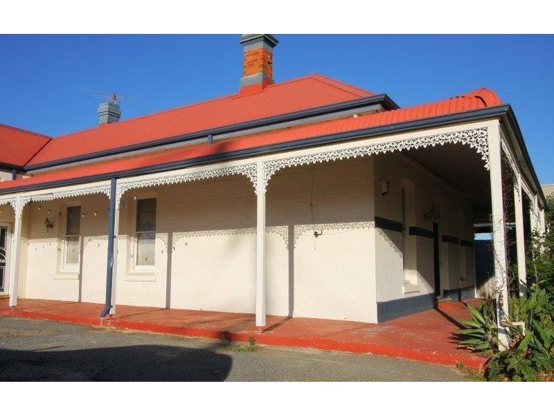 296 Railway Parade, East Cannington WA 6107