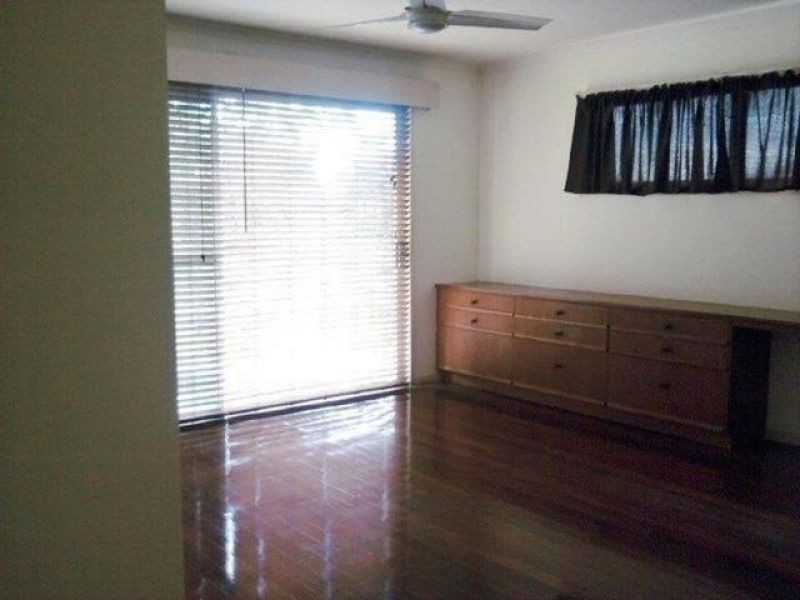 12 Moriac Street, Moorooka QLD 4105