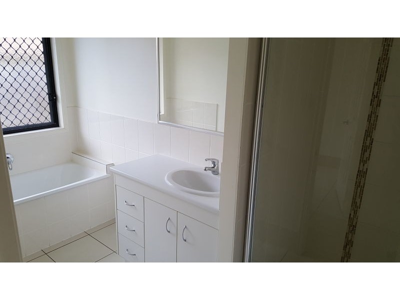2 Mayes Circuit, Caboolture QLD 4510
