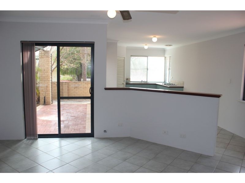 2/59 HARRISON ST, Rockingham WA 6168