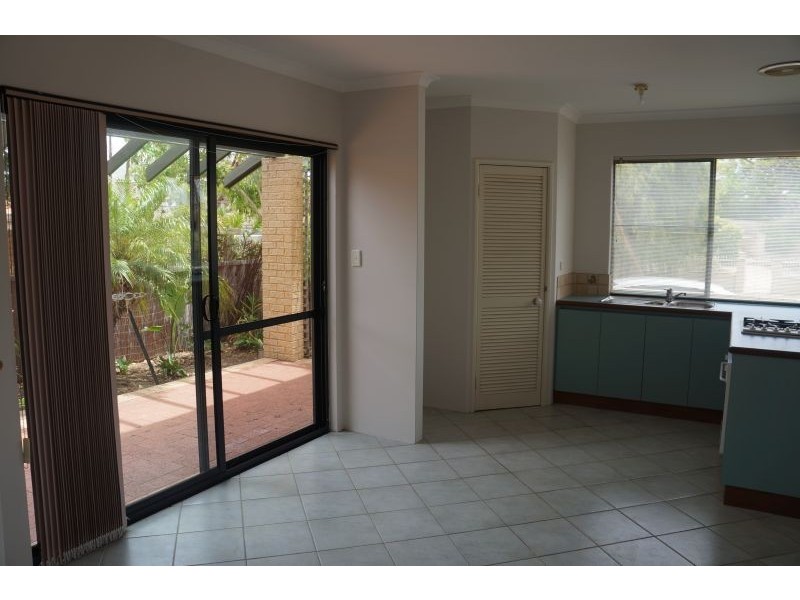 2/59 HARRISON ST, Rockingham WA 6168