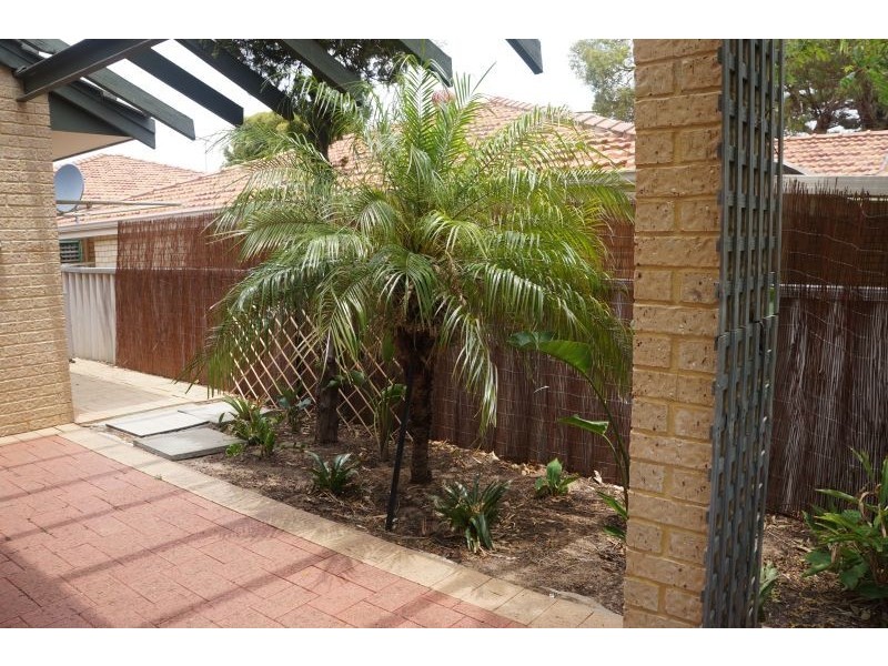 2/59 HARRISON ST, Rockingham WA 6168