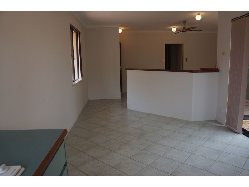 2/59 HARRISON ST, Rockingham WA 6168