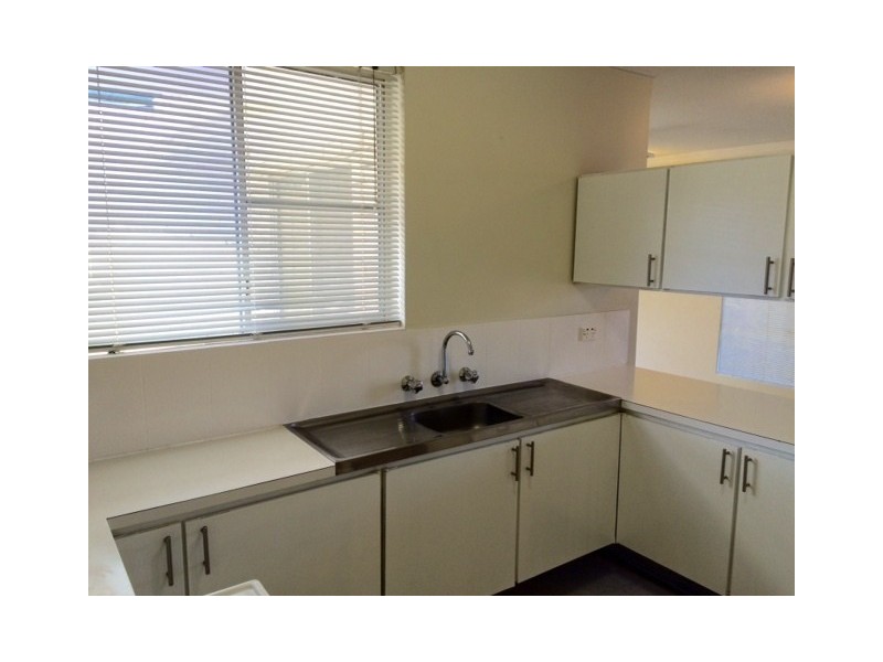 2/121 Powell Street, Joondanna WA 6060