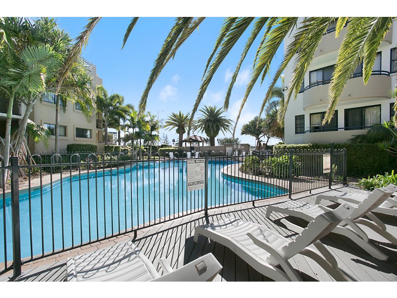 230/392 Marine Parade, Labrador QLD 4215