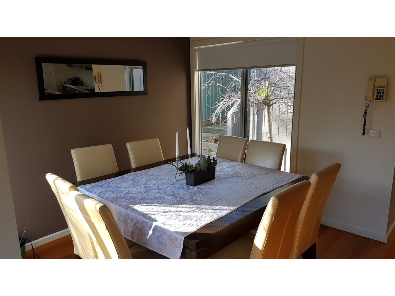 10 Wirrana St, Quarry Hill VIC 3550