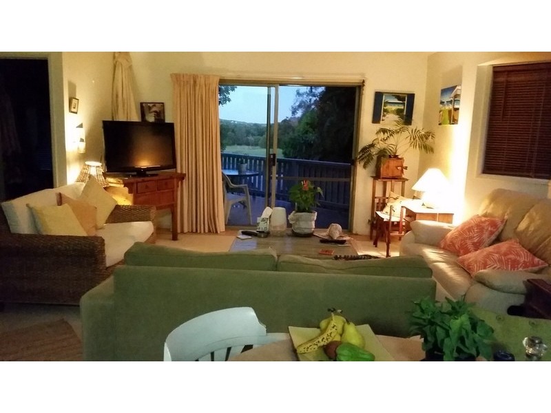 61 Eumundi Noosa Rd, Noosaville QLD 4566
