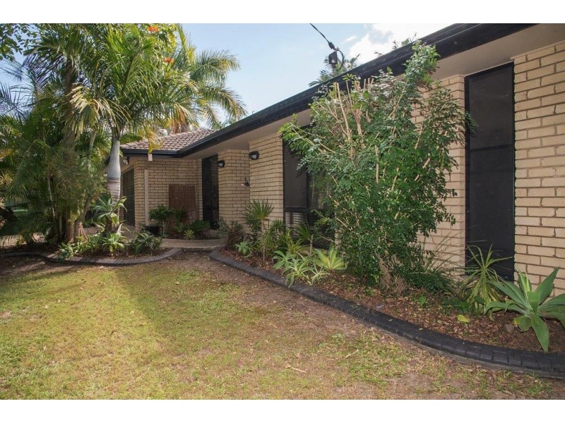 2 First Avenue, Marcoola QLD 4564