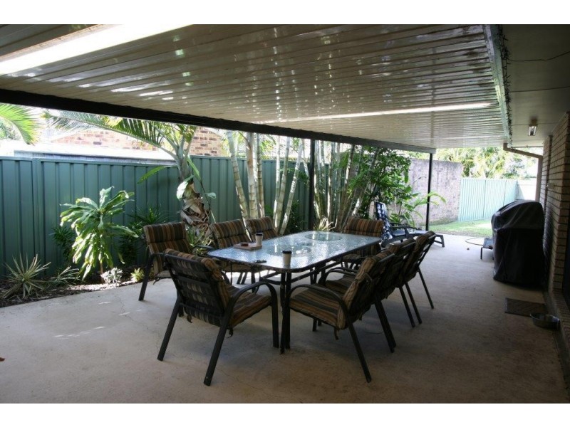 2 First Avenue, Marcoola QLD 4564