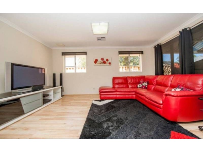 10 Kambany Approach, Dalyellup WA 6230