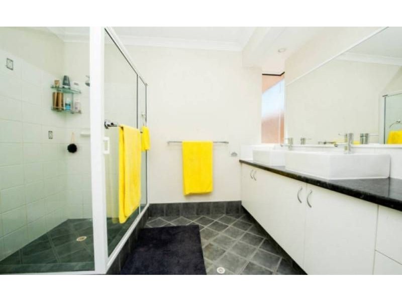 10 Kambany Approach, Dalyellup WA 6230