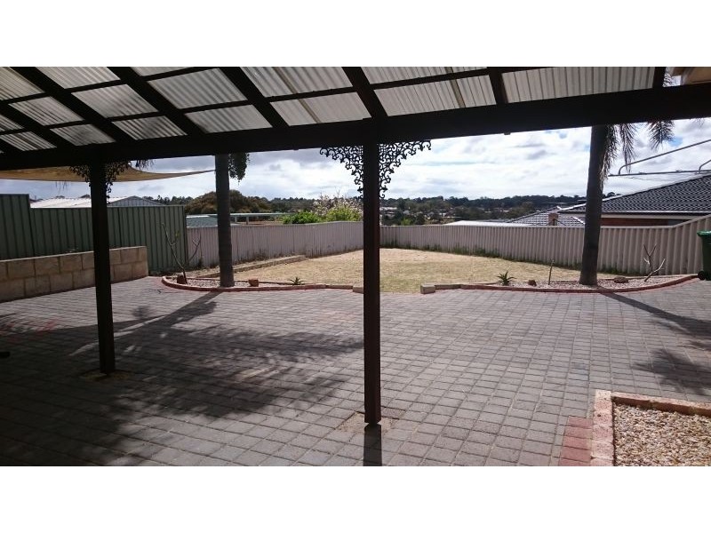 21 Chestnut Grove, Mirrabooka WA 6061