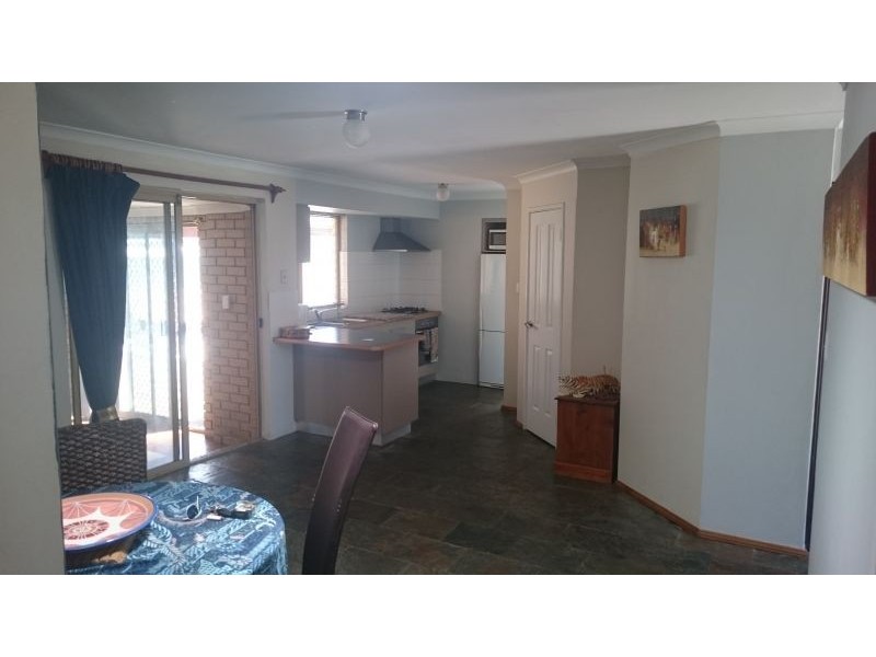 21 Chestnut Grove, Mirrabooka WA 6061