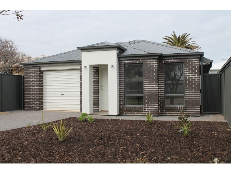 24 Weeroona Ave, Port Noarlunga South SA 5167