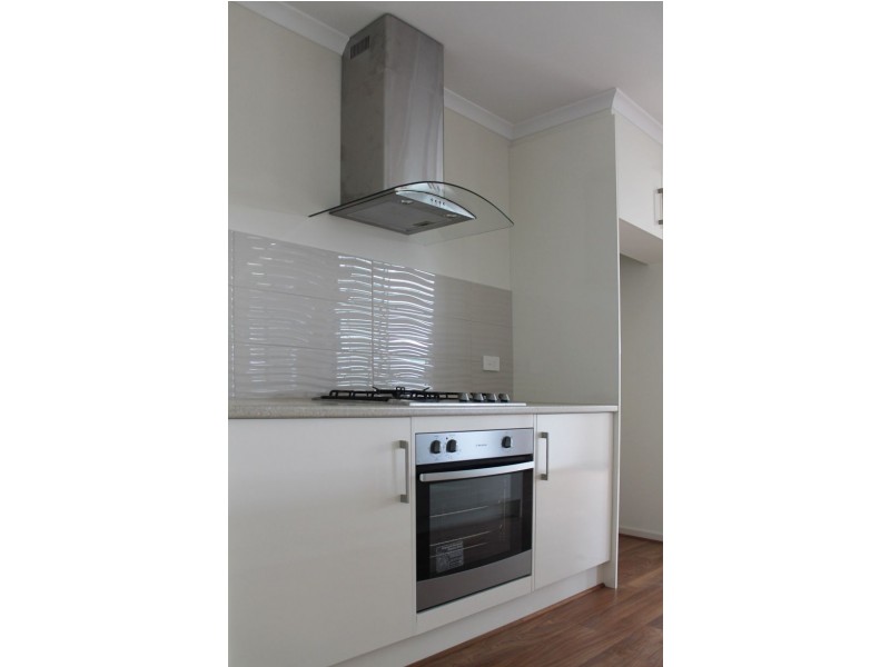 24 Weeroona Ave, Port Noarlunga South SA 5167