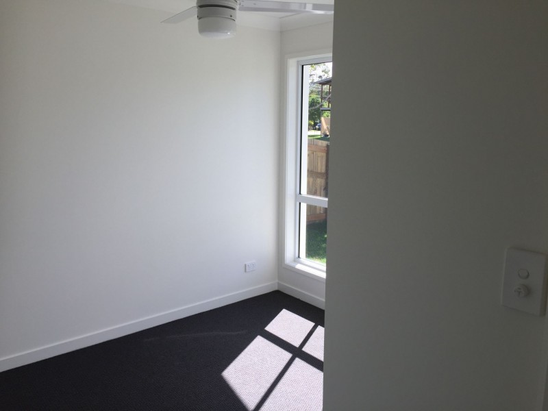 36 Stradbroke St, Redland Bay QLD 4165