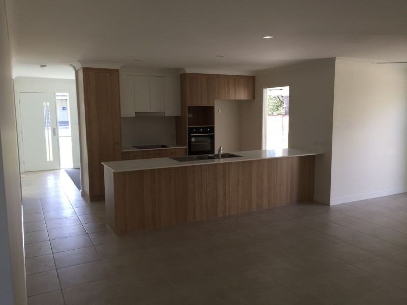 36 Stradbroke St, Redland Bay QLD 4165