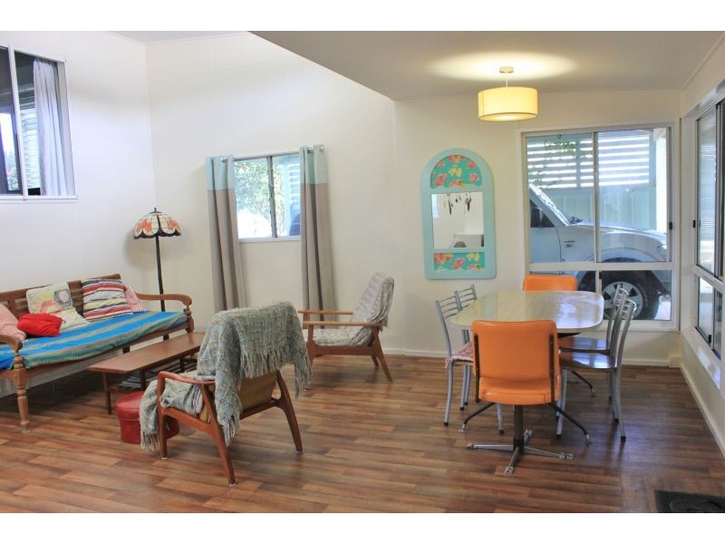 8 Pine Street, Forrest Beach QLD 4850