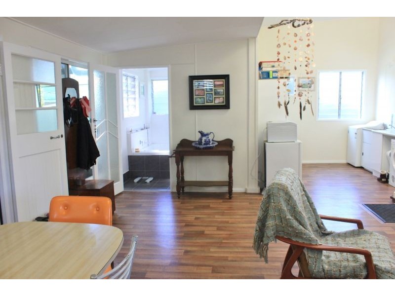 8 Pine Street, Forrest Beach QLD 4850