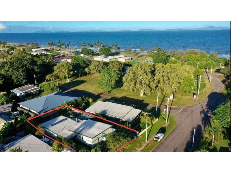 8 Pine Street, Forrest Beach QLD 4850