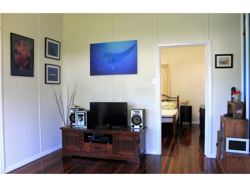 8 Pine Street, Forrest Beach QLD 4850