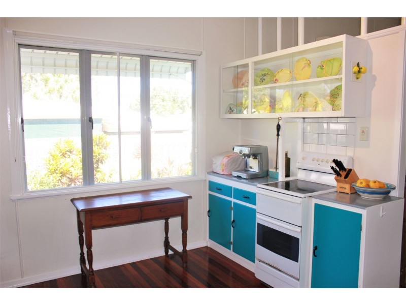 8 Pine Street, Forrest Beach QLD 4850