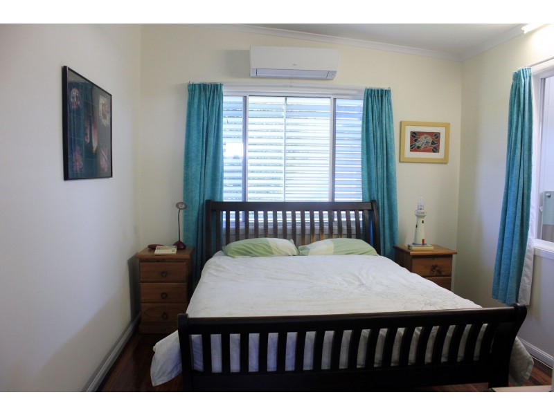 8 Pine Street, Forrest Beach QLD 4850