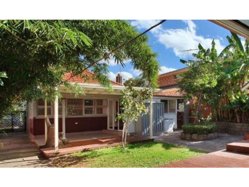 38 Charlotte, Campsie NSW 2194