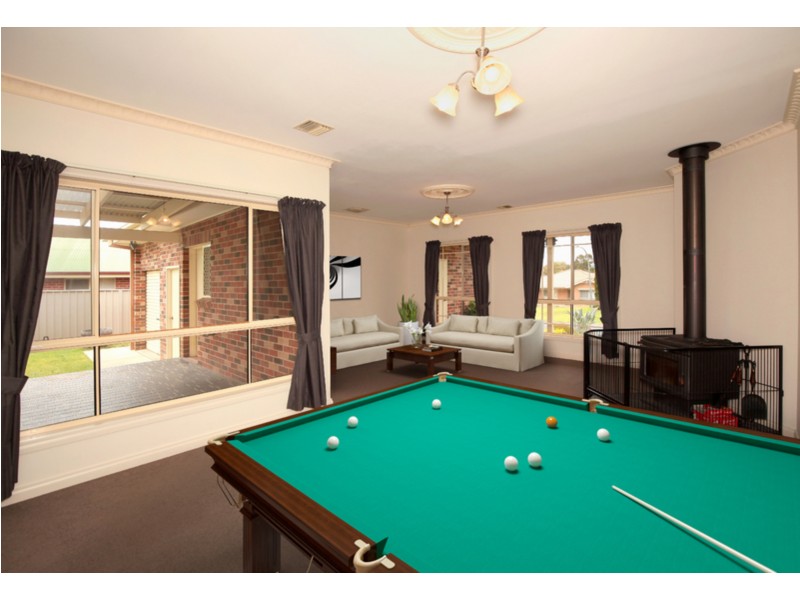 5 Derwent Ave, Tatton NSW 2650