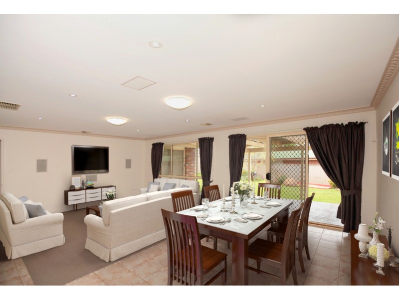 5 Derwent Ave, Tatton NSW 2650