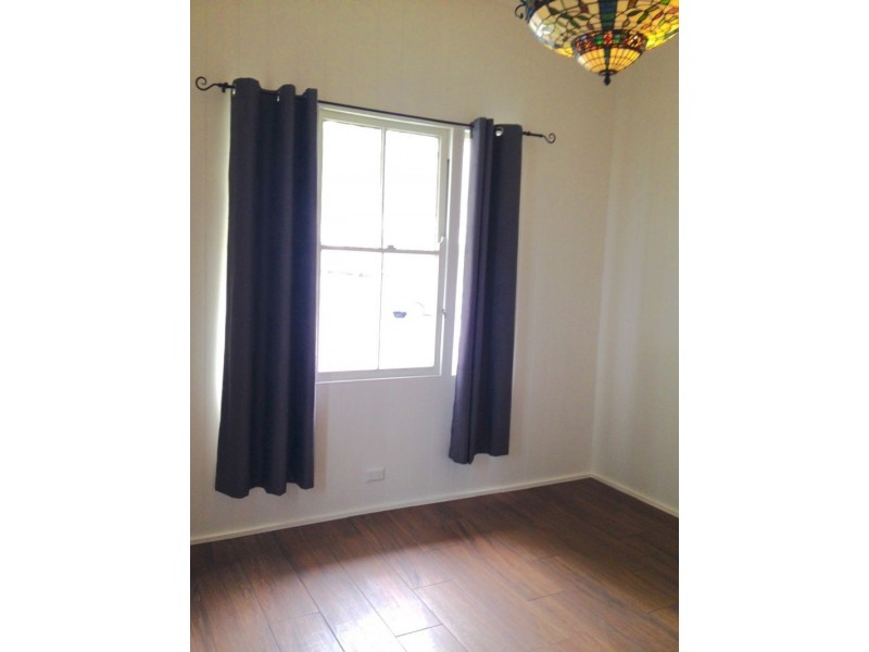 55 Salisbury Street, Woolloongabba QLD 4102