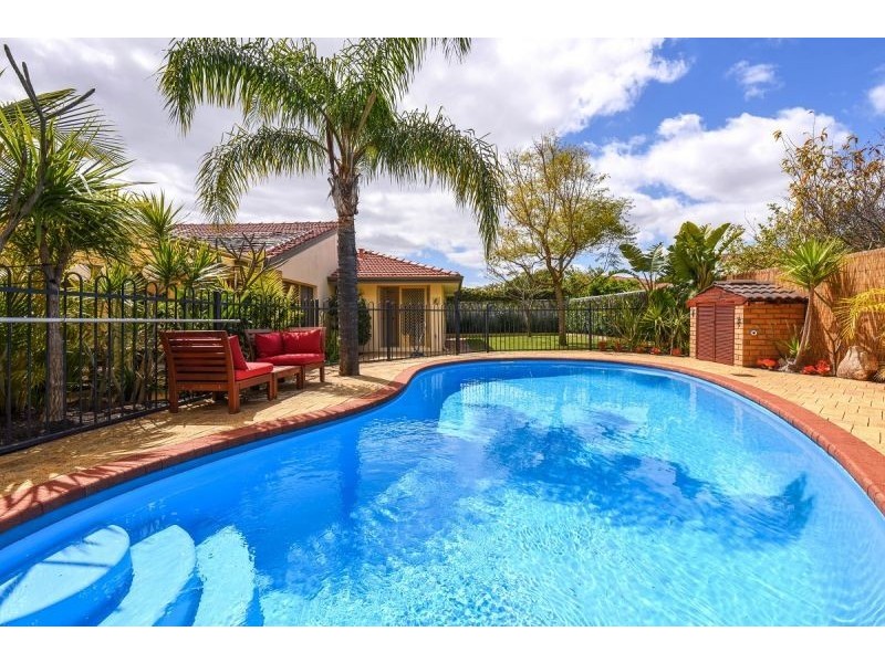 8 Inwood Pl, Murdoch WA 6150